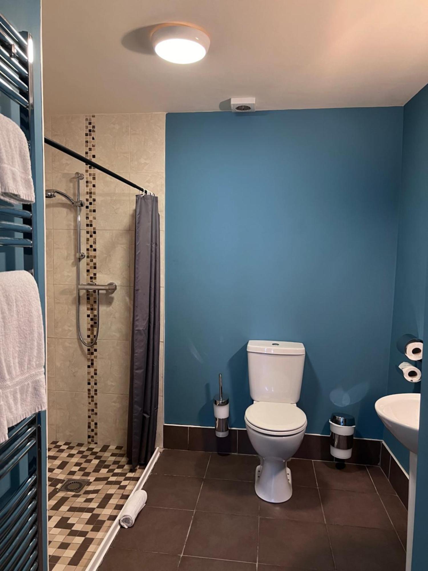 The Townhouse Bed & Breakfast Milltown Malbay Bagian luar foto